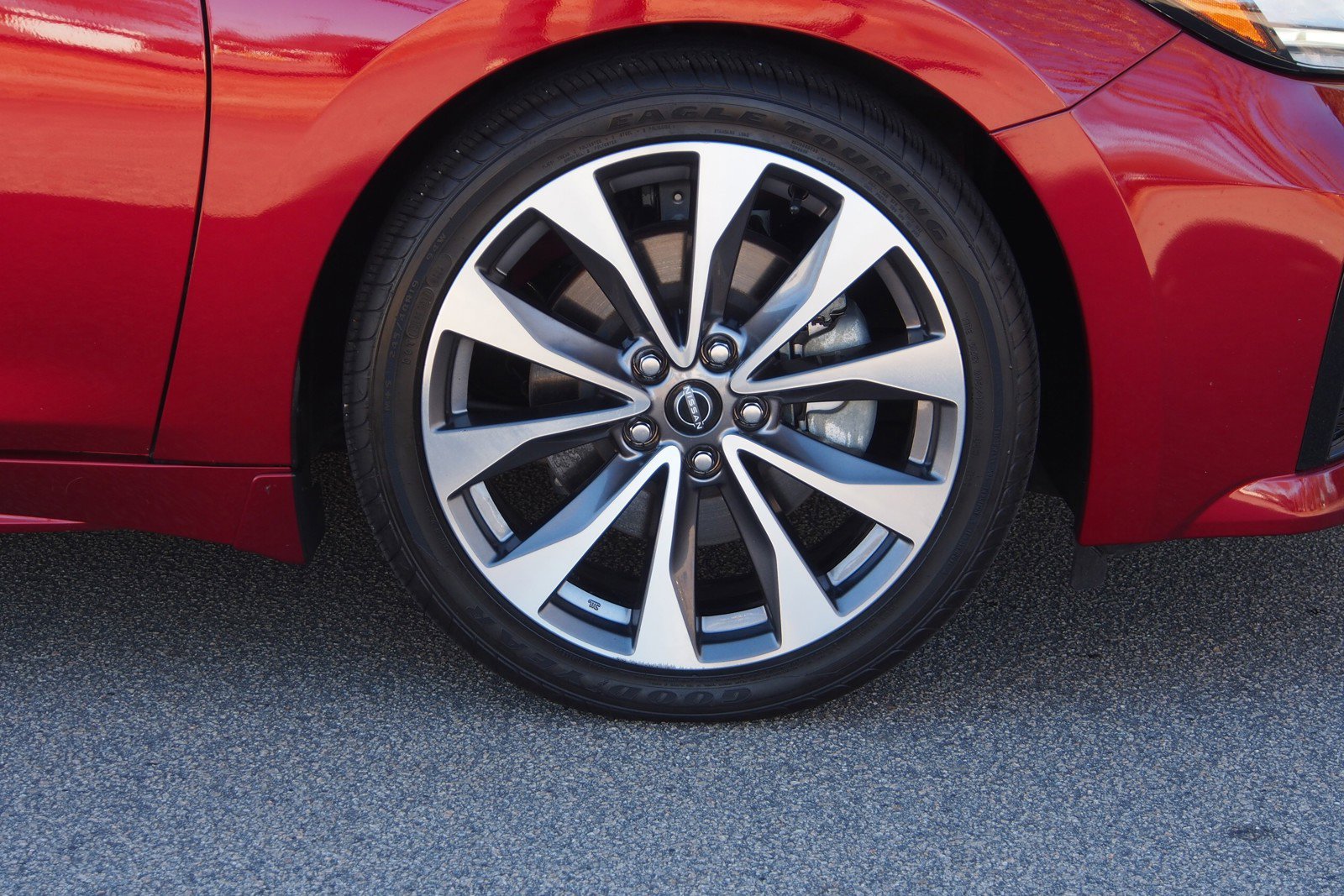 Used 2023 Nissan Maxima Platinum w/ Sport Mat Group image 9