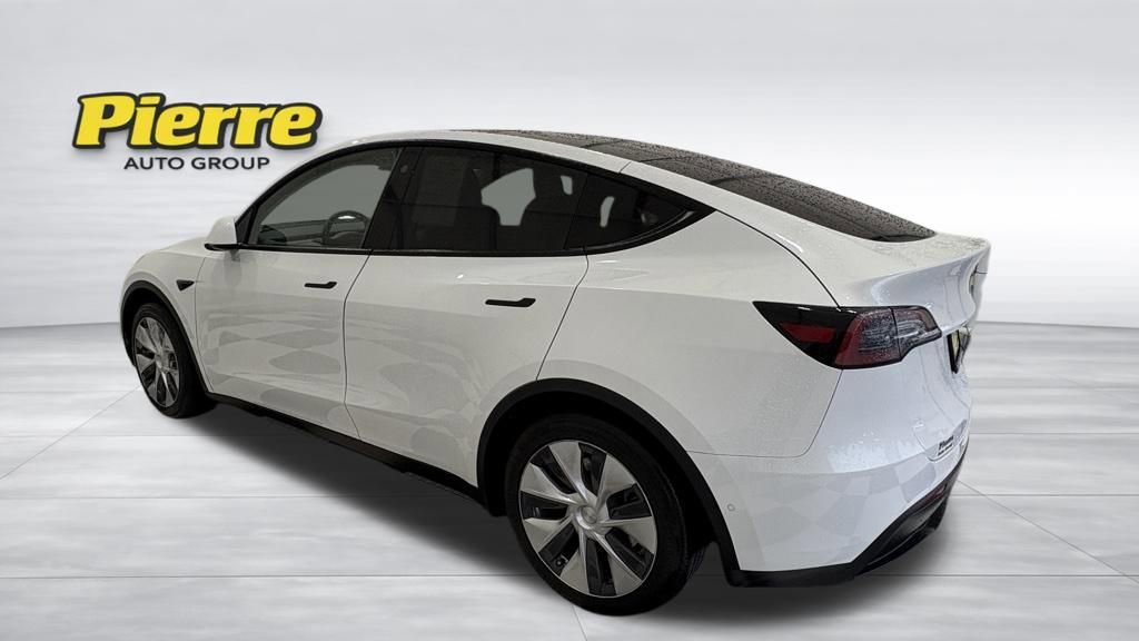 Used 2021 Tesla Model Y 2WD video 2