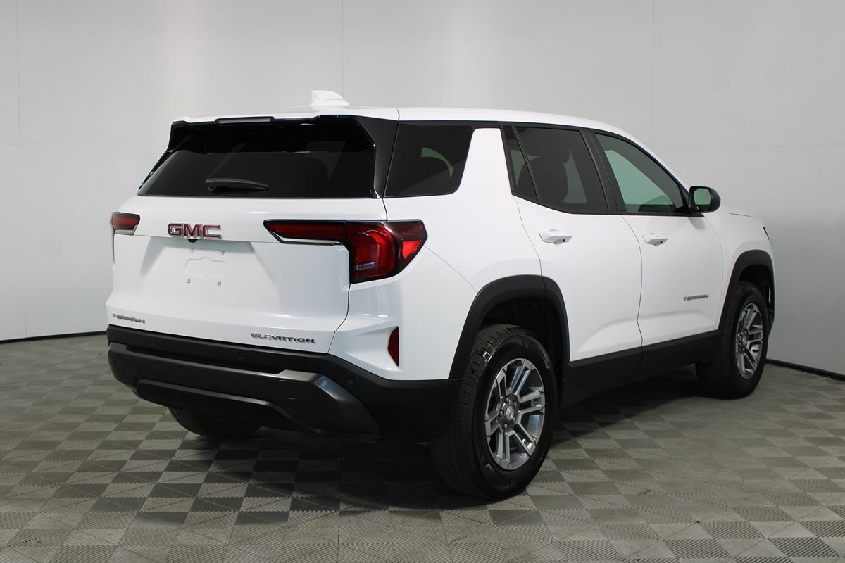 Used 2026 GMC Terrain Elevation FWD image 31
