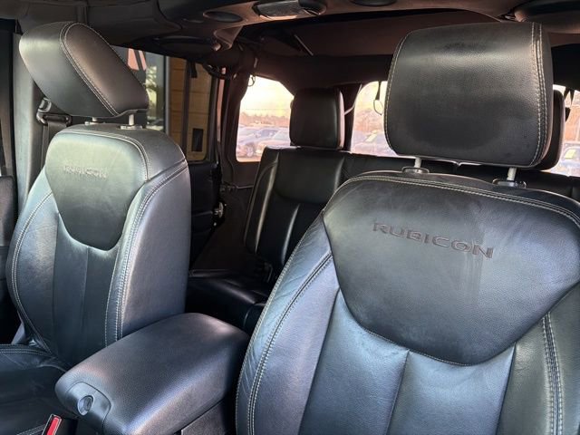 Used 2013 Jeep Wrangler Unlimited Rubicon w/ Connectivity Group AWD/4WD image 24