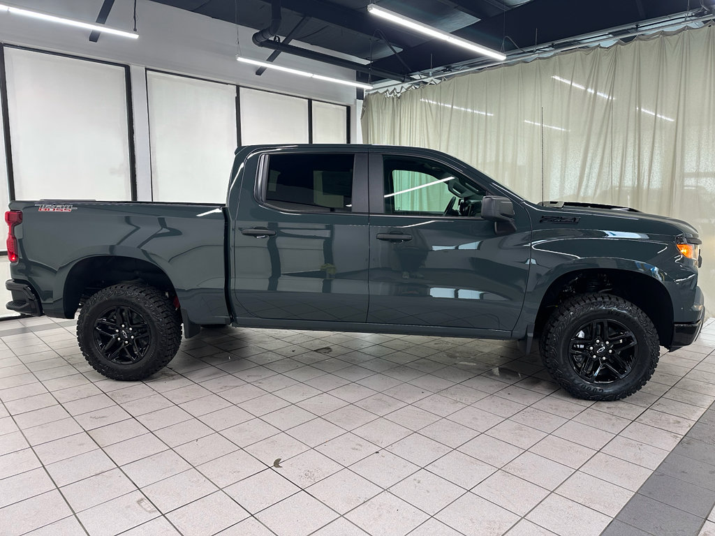New 2026 Chevrolet Silverado 1500 Custom Trail Boss w/ LPO, Dark Essentials Package image 9