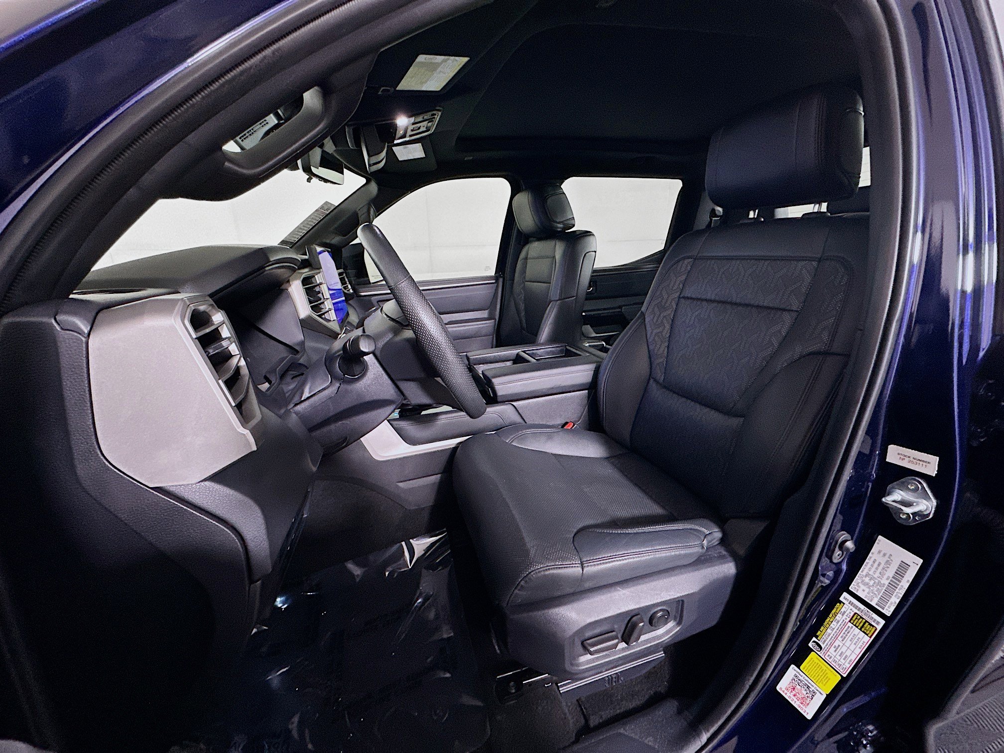 Used 2025 Toyota Tundra Limited image 12