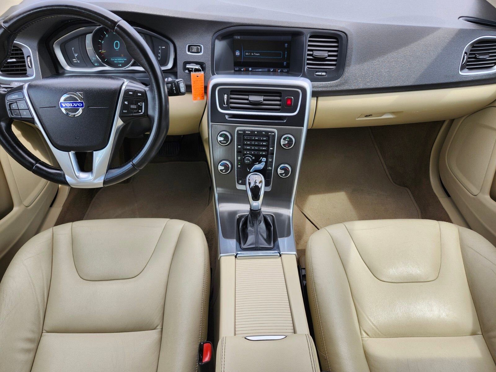 Used 2015 Volvo V60 T5 Premier image 14