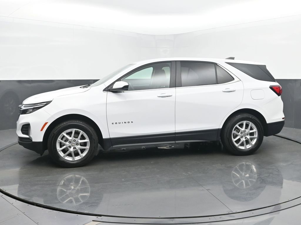 Used 2024 Chevrolet Equinox LT image 2