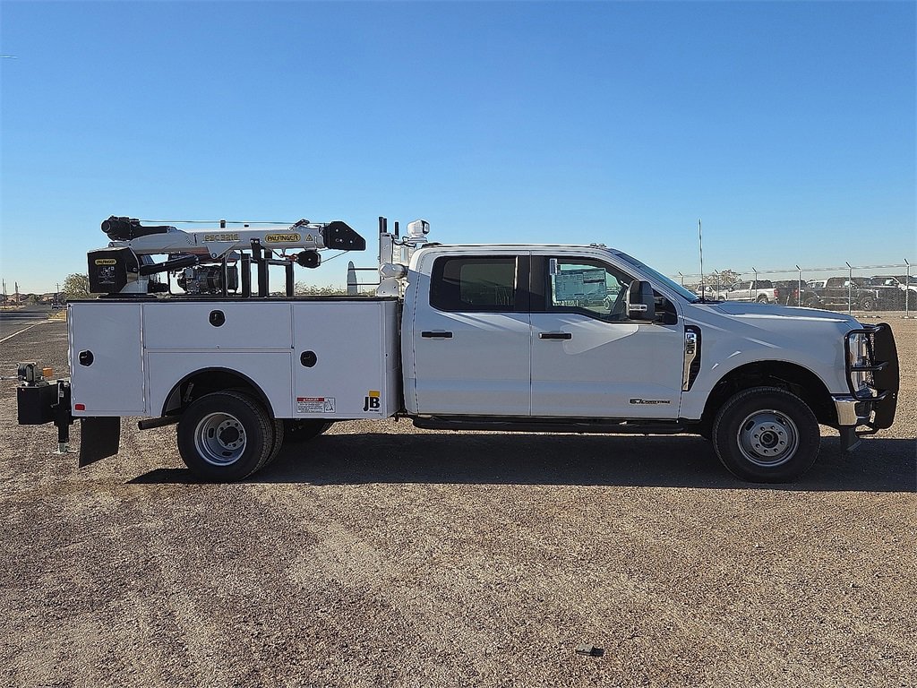 New 2025 Ford F350 XL w/ XL Chrome Package image 5