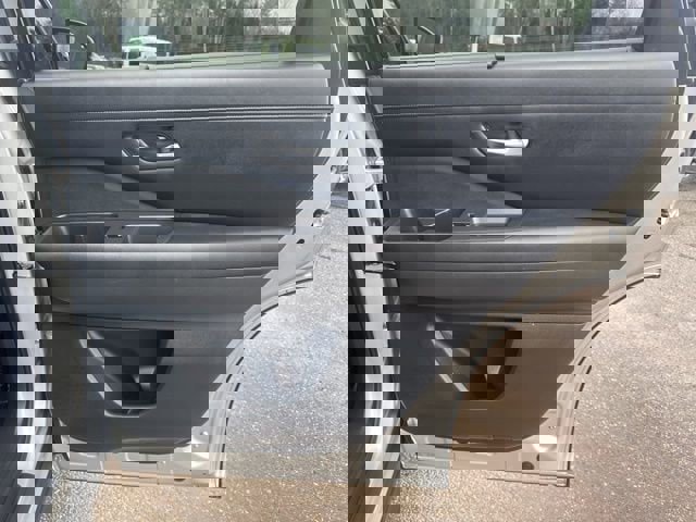 Used 2022 Nissan Pathfinder SL w/ Cargo Package image 26