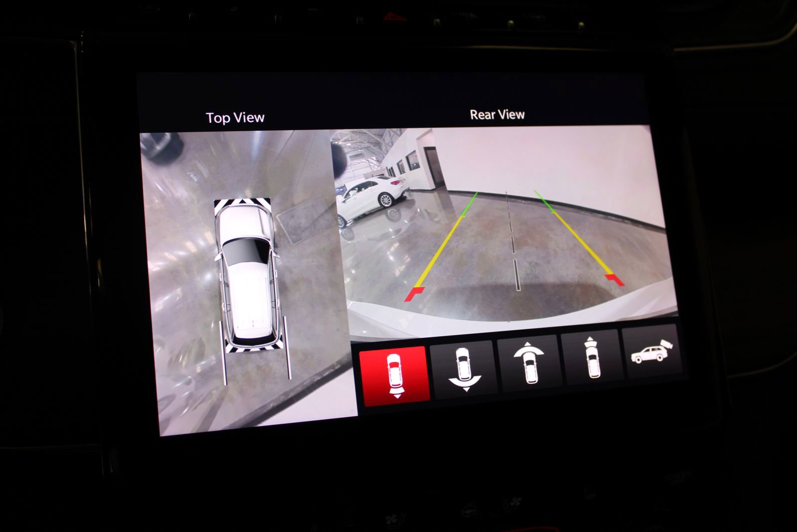 Used 2023 Jeep Grand Cherokee L Summit w/ High Altitude Package image 31