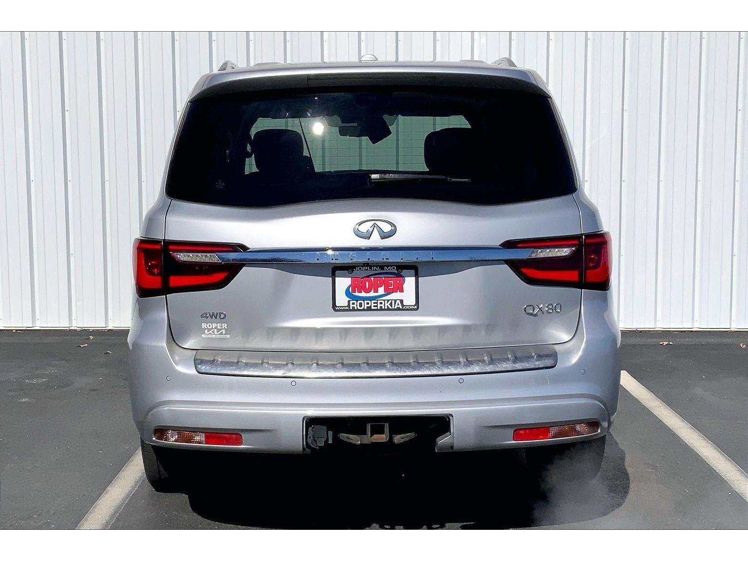 Used 2021 INFINITI QX80 Luxe image 4
