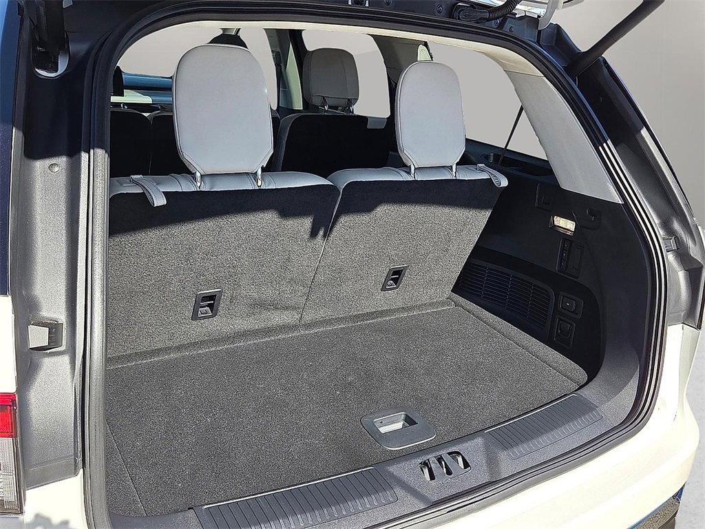 Certified 2025 Lincoln Aviator Reserve w/ Illumination Package image 9