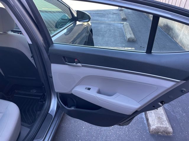 Used 2018 Hyundai Elantra SE w/ Cargo Package FWD image 43