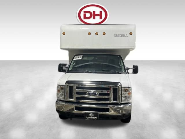 Used 2019 Ford E-350 and Econoline 350 Super Duty w/ Power Windows & Locks Group image 2