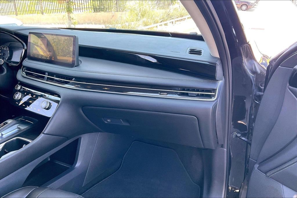 Used 2025 INFINITI QX60 Pure FWD image 16