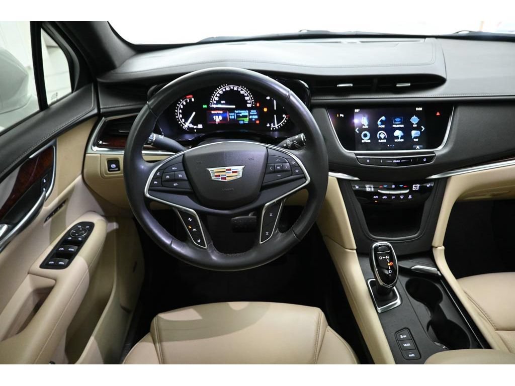 Used 2018 Cadillac XT5 Luxury w/ Driver Awareness Package AWD/4WD image 28