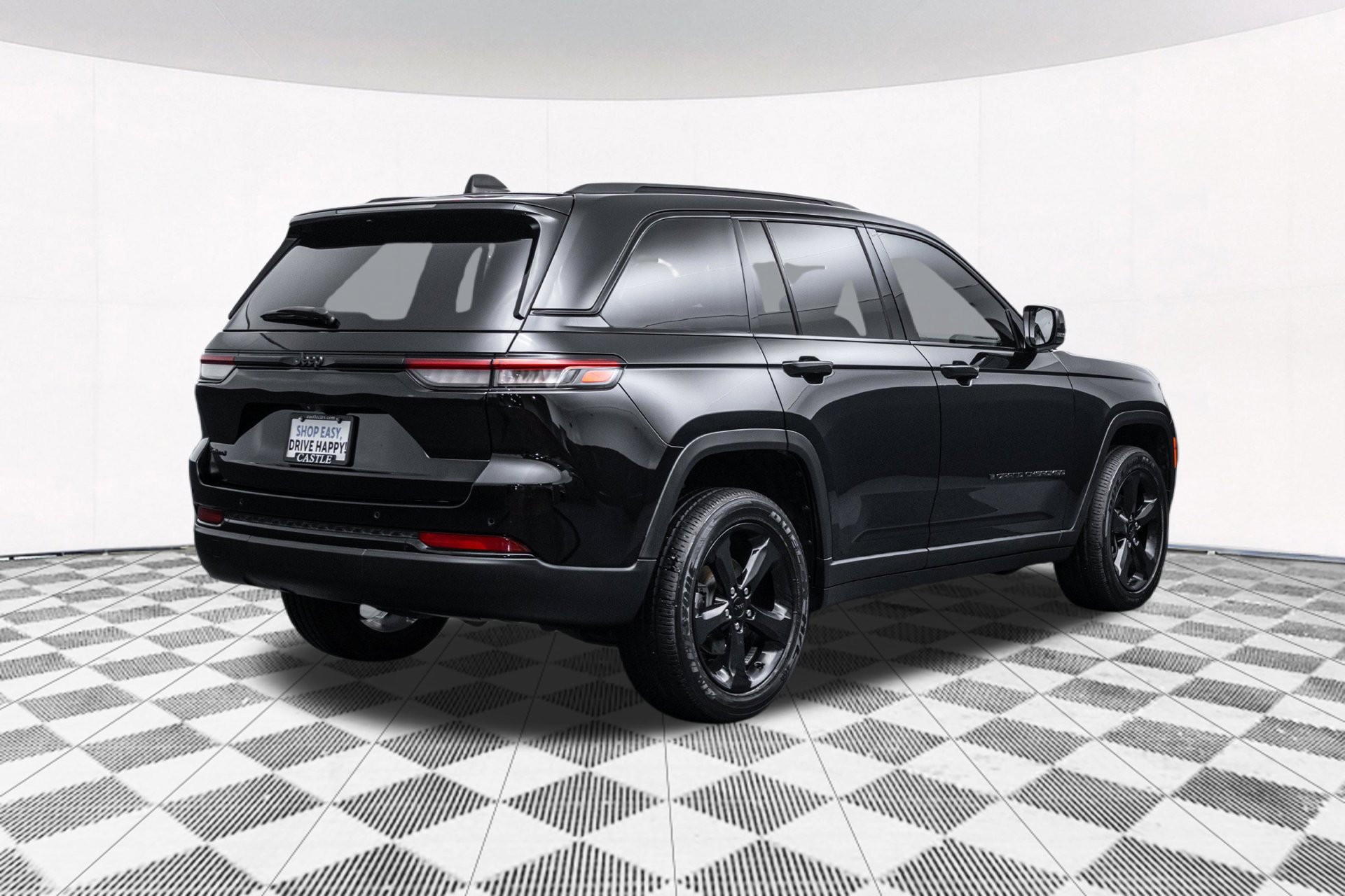 Used 2023 Jeep Grand Cherokee Altitude AWD/4WD image 13