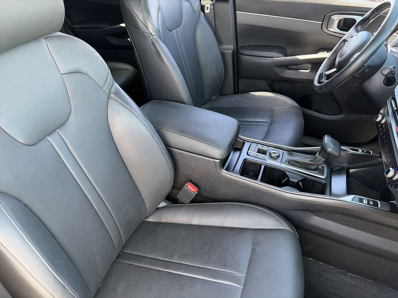 Certified 2024 Kia Sorento S w/ Panoramic Sunroof Package FWD image 10