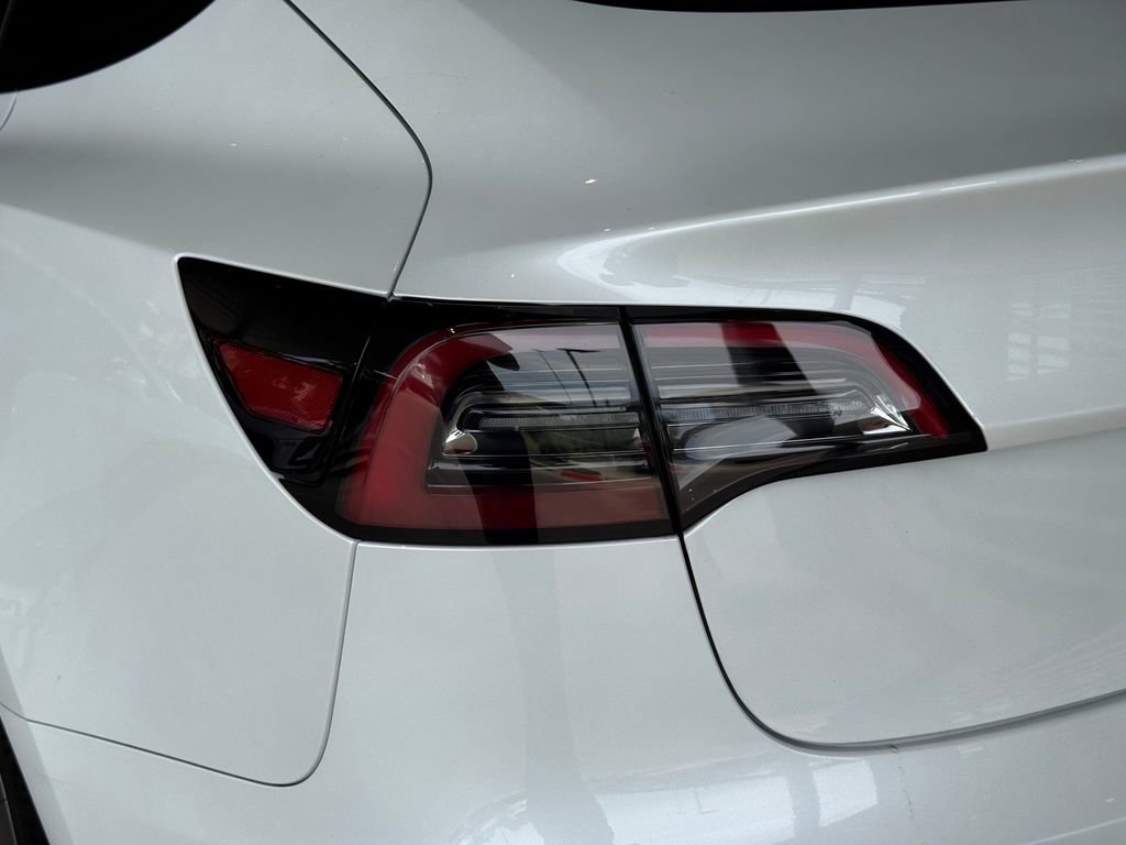 Used 2023 Tesla Model 3 Standard Range RWD image 11