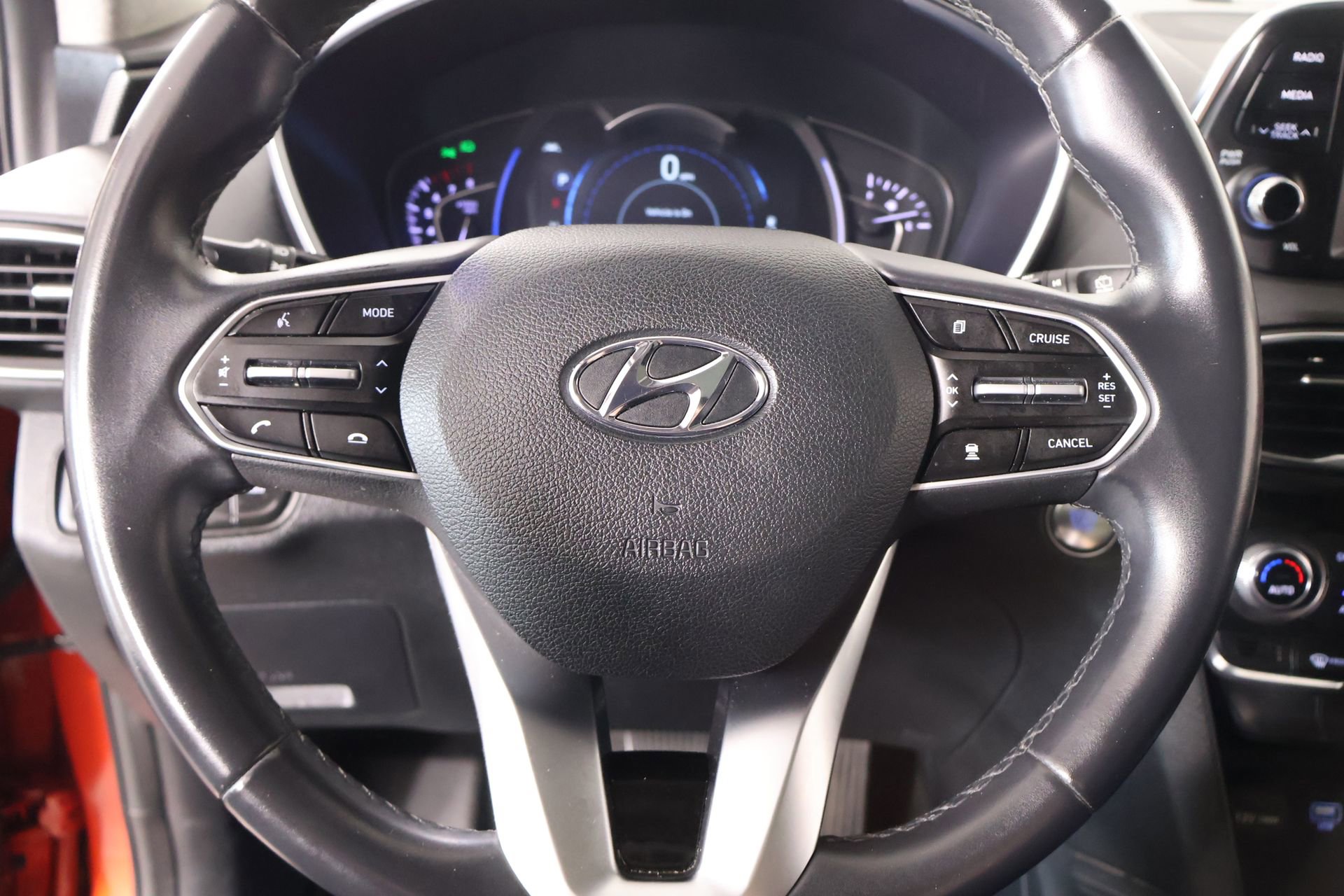 Used 2019 Hyundai Santa Fe Limited FWD image 3