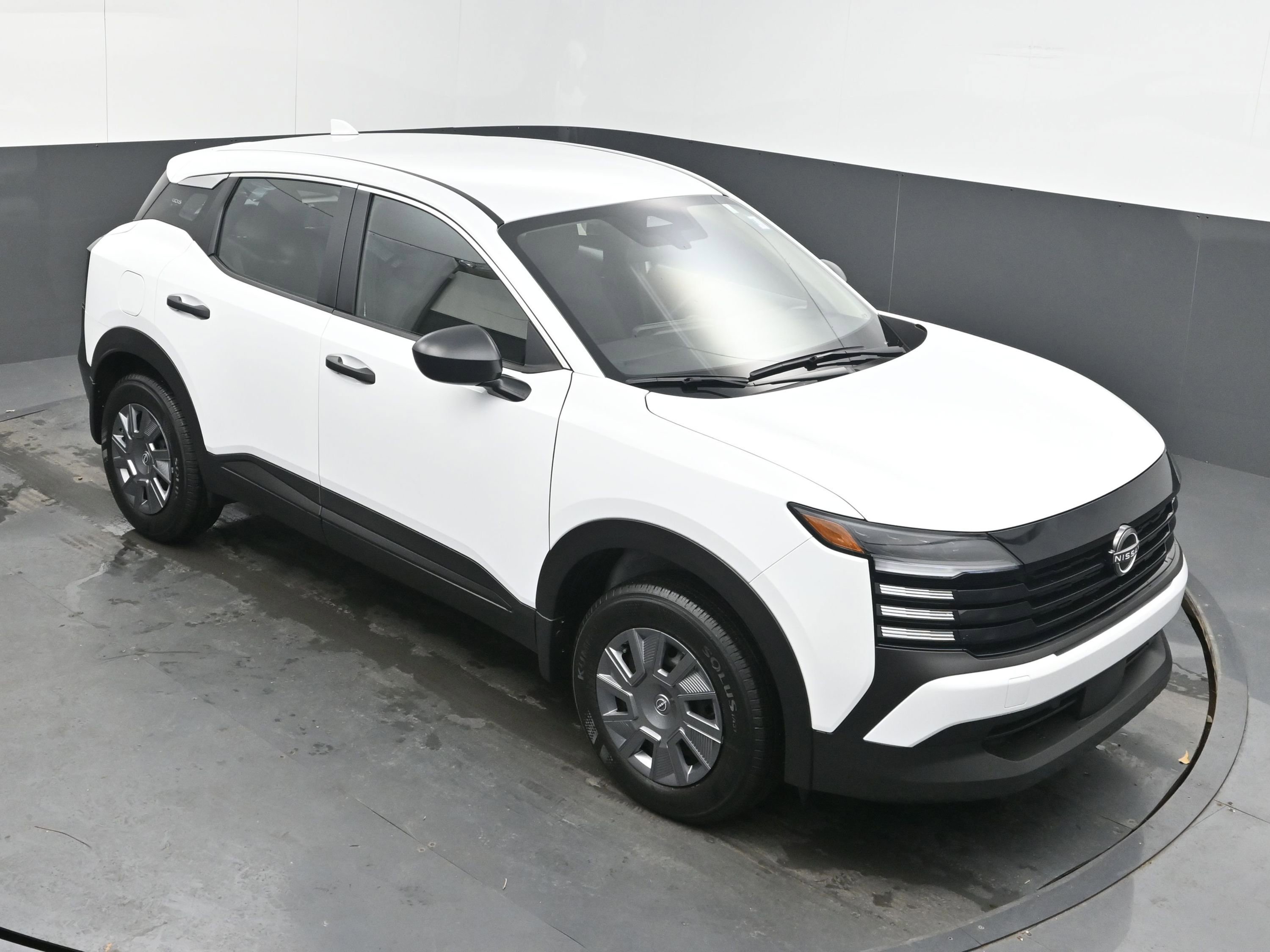 Certified 2025 Nissan Kicks S image 28