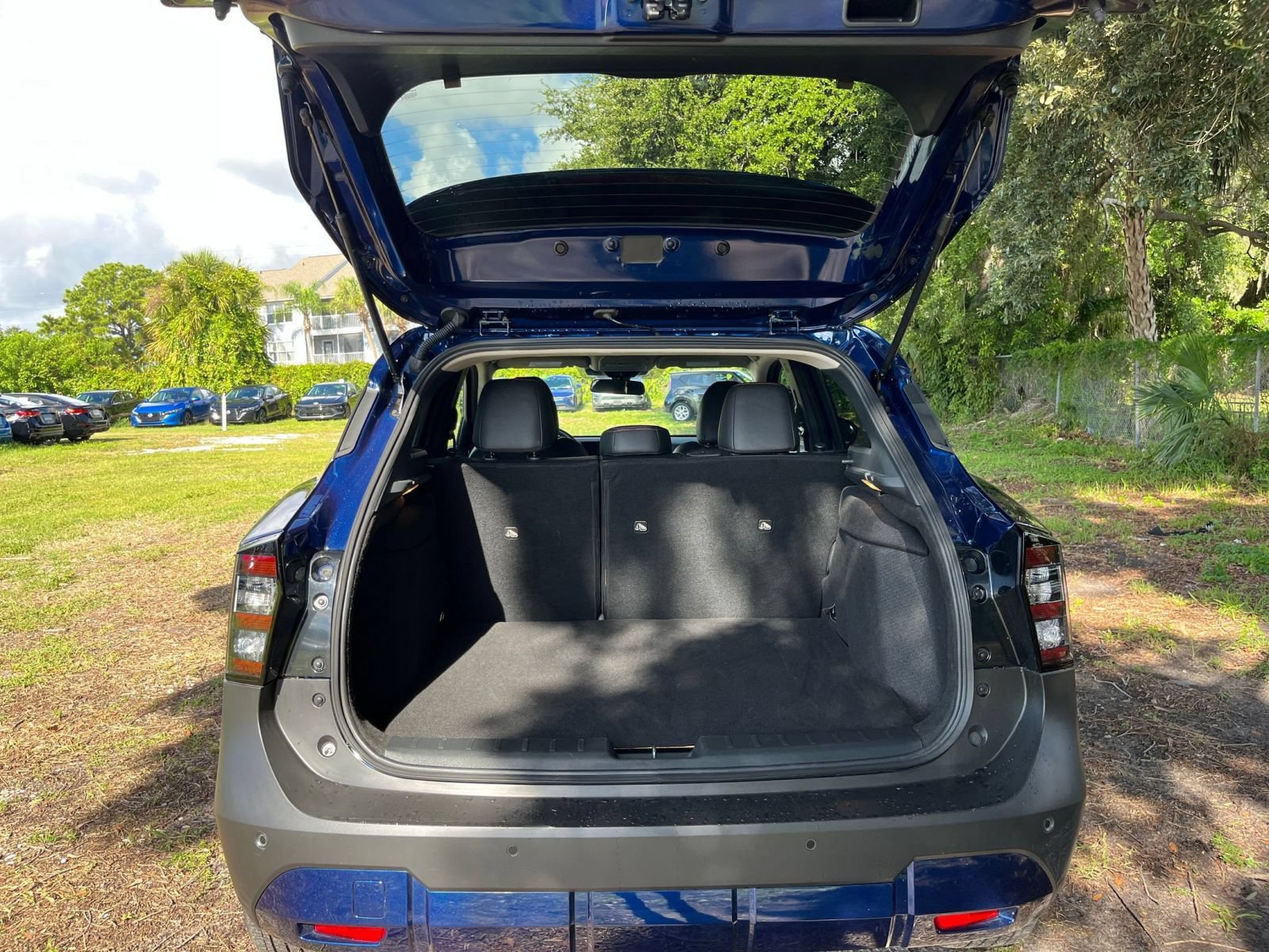 Used 2026 Nissan Kicks SR AWD/4WD image 28