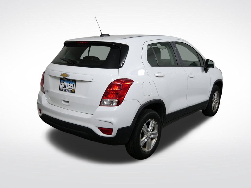 Used 2017 Chevrolet Trax LS AWD/4WD image 3