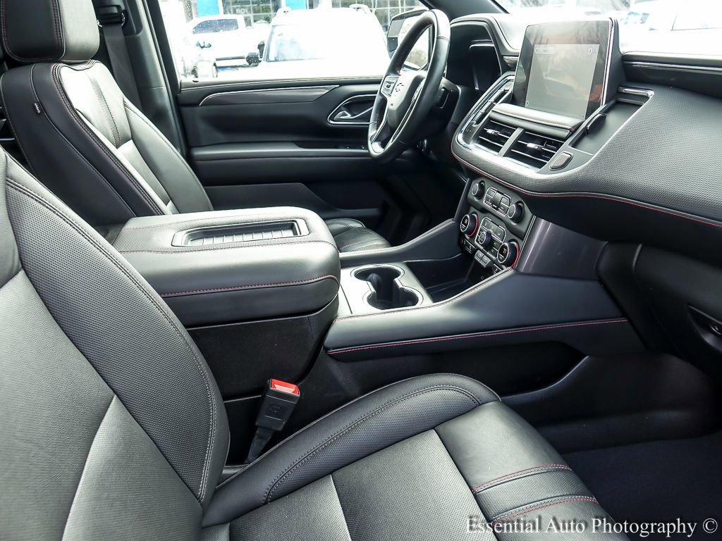 Used 2024 Chevrolet Suburban RST w/ Luxury Package image 39