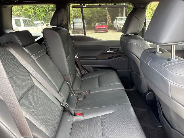 Used 2025 Lexus GX 550 w/ Accessory Package (Z1) AWD/4WD image 28