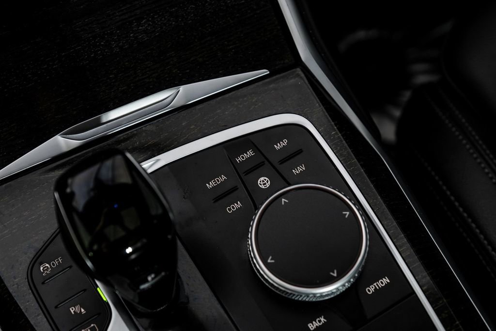 Used 2022 BMW 330e xDrive w/ Driving Assistance Package image 28