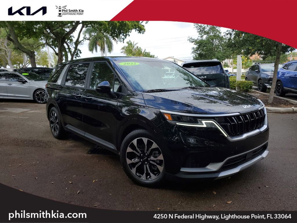 Used 2022 Kia Carnival EX FWD image 1