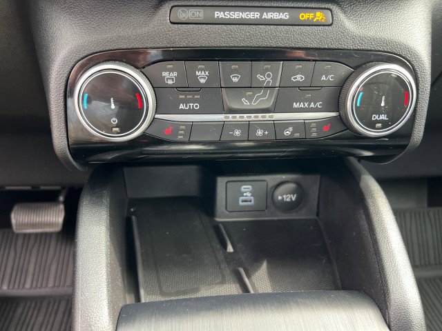 Certified 2022 Ford Escape SEL w/ Technology Package AWD/4WD image 13