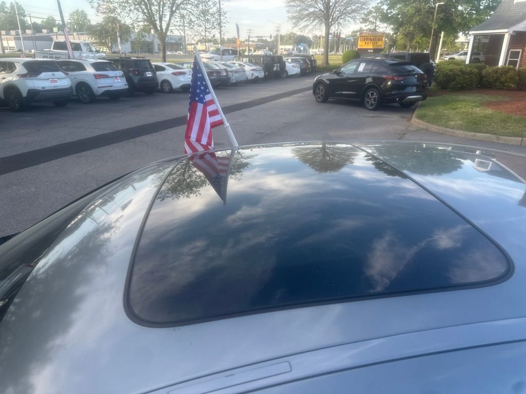 Used 2011 BMW 528i Sedan image 7