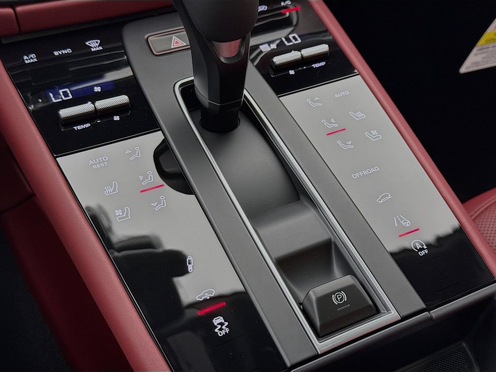 New 2026 Porsche Macan S AWD/4WD image 23