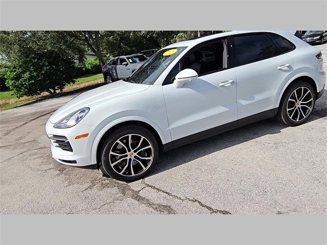 Used 2023 Porsche Cayenne image 34