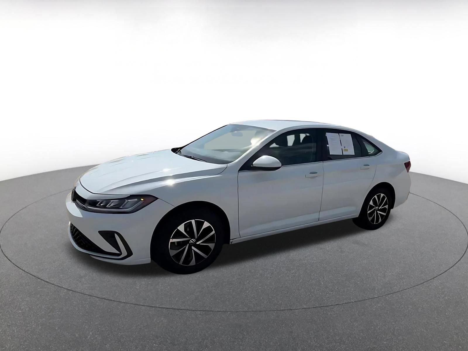 Used 2025 Volkswagen Jetta S FWD image 8