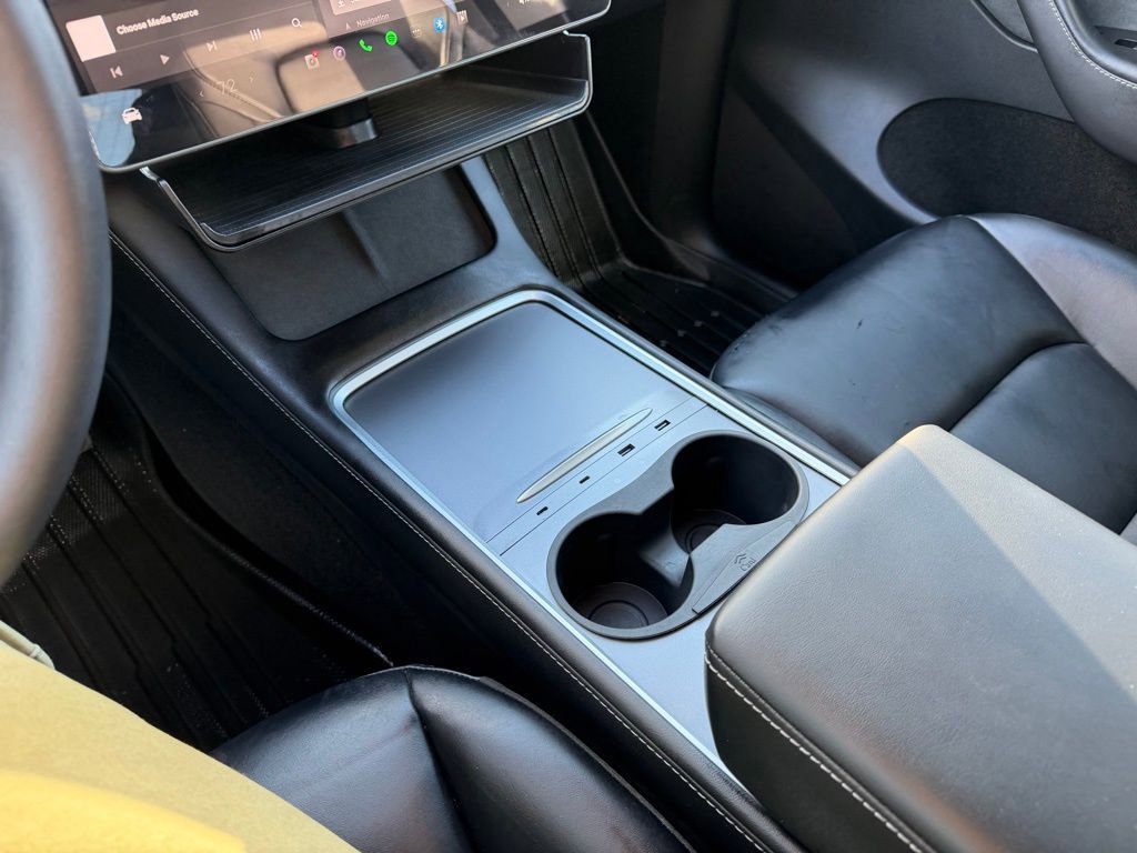 Used 2023 Tesla Model Y Long Range image 21