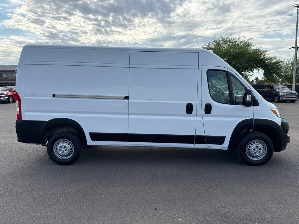 Used 2024 RAM ProMaster 2500 w/ Convenience Group FWD image 11