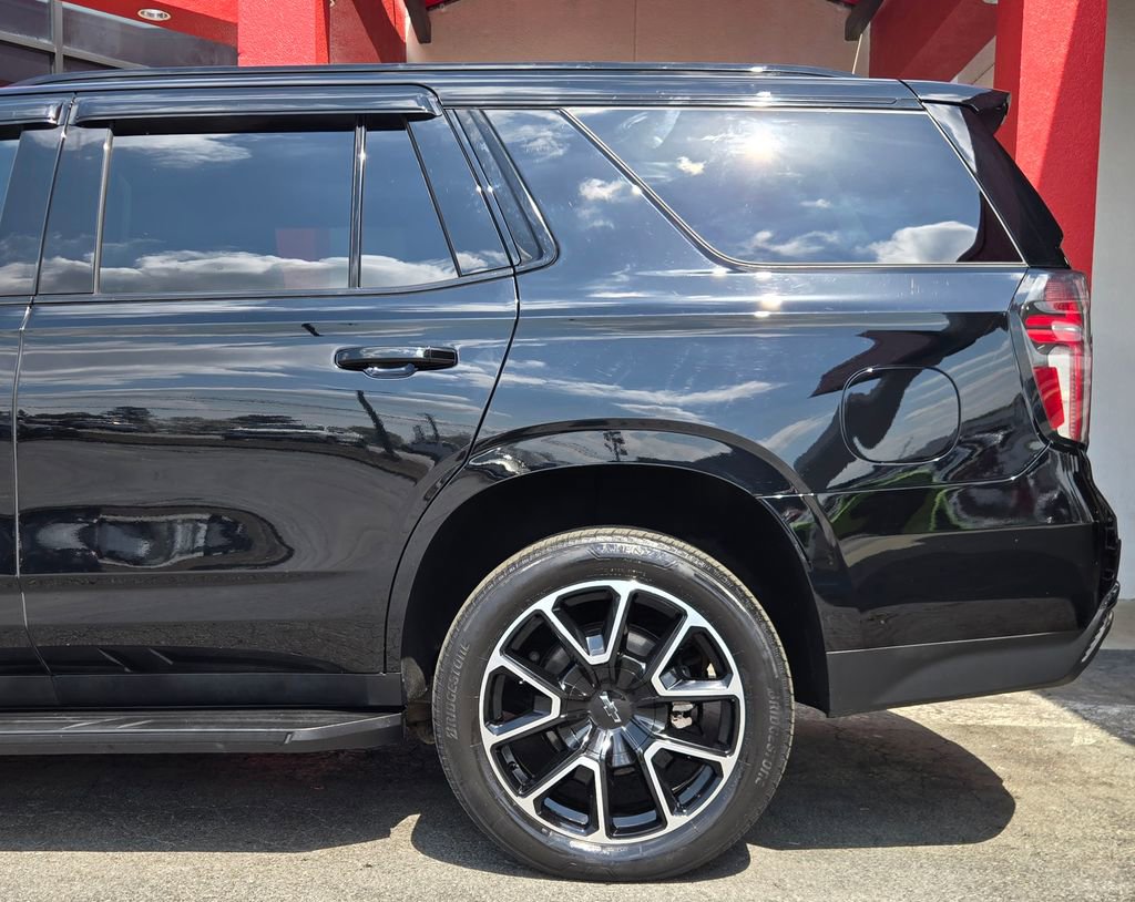 Used 2021 Chevrolet Tahoe RST w/ Luxury Package AWD/4WD image 6