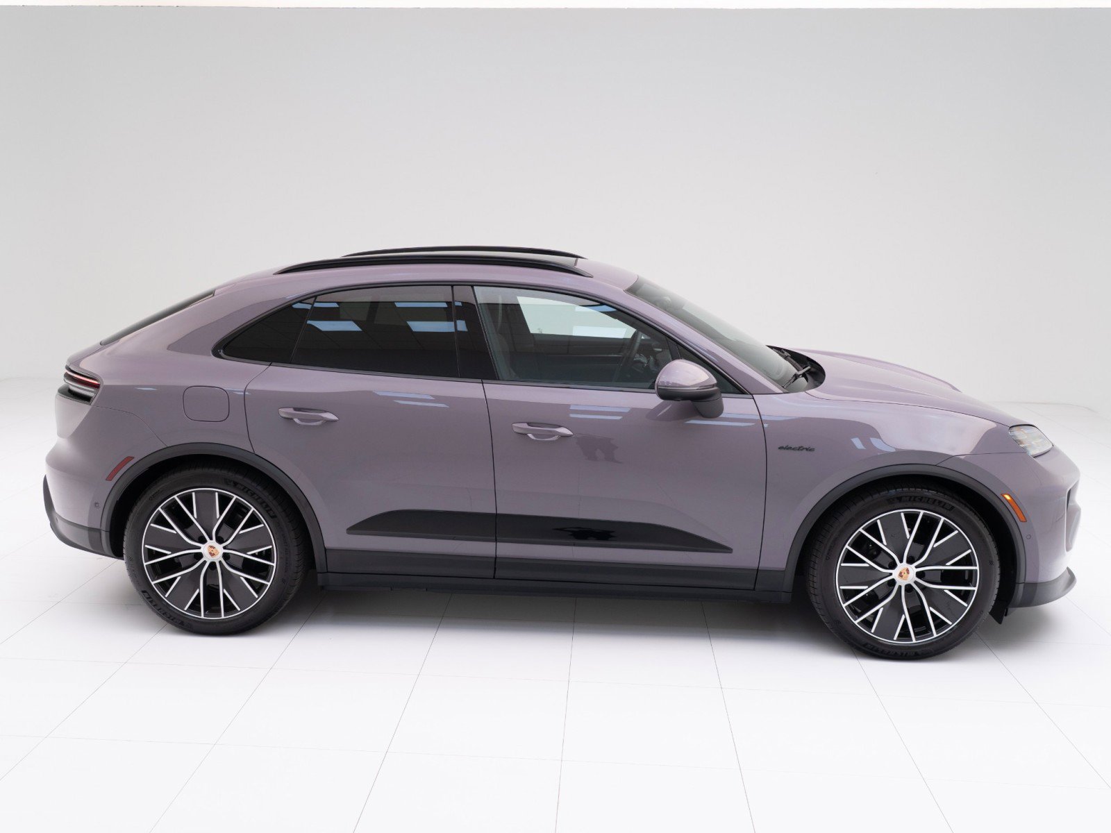 New 2026 Porsche Macan Electric image 8