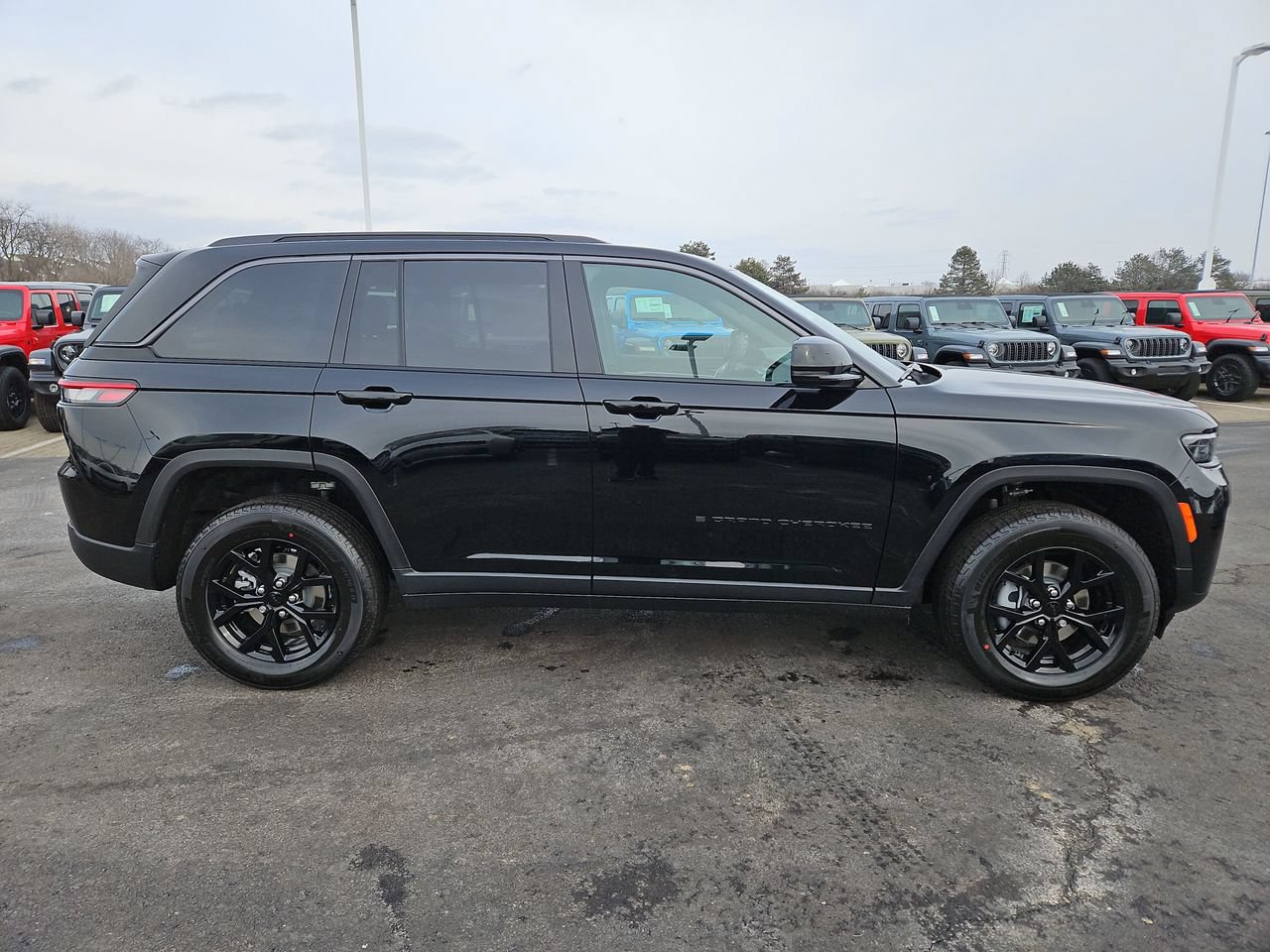 New 2026 Jeep Grand Cherokee Altitude AWD/4WD image 8