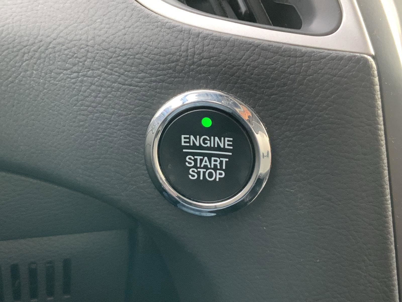 Used 2024 Ford Edge SEL image 32