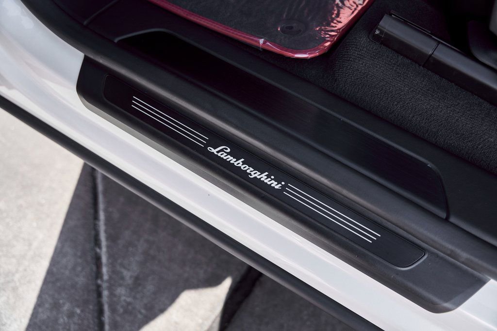 Used 2024 Lamborghini Urus S image 36