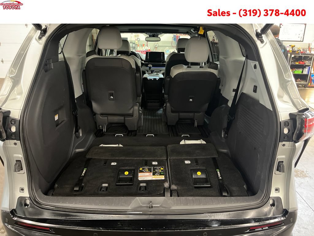 Certified 2021 Toyota Sienna XSE w/ XSE Plus Package AWD/4WD image 6