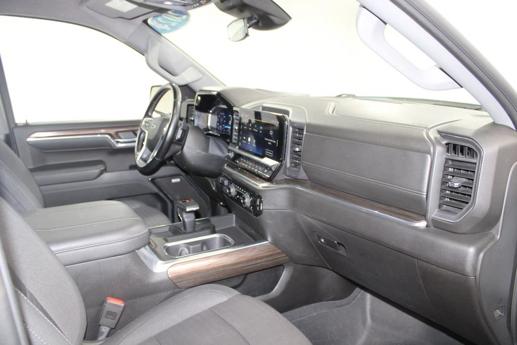 Used 2024 Chevrolet Silverado 1500 RST w/ Convenience Package II AWD/4WD image 28