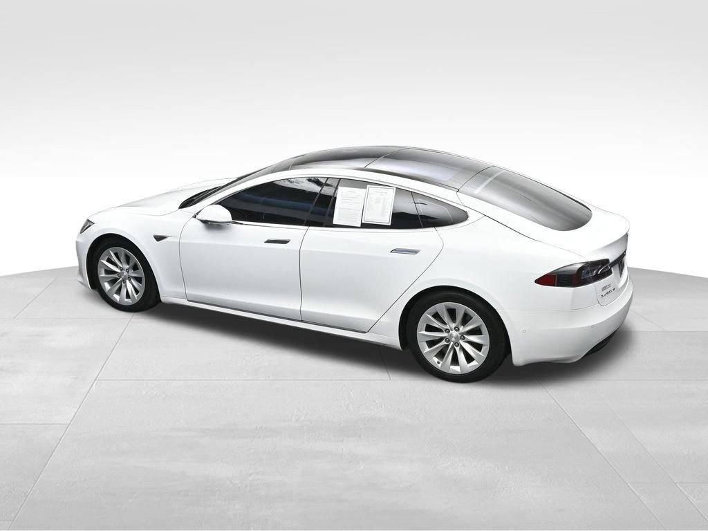 Used 2016 Tesla Model S 60D AWD/4WD image 32