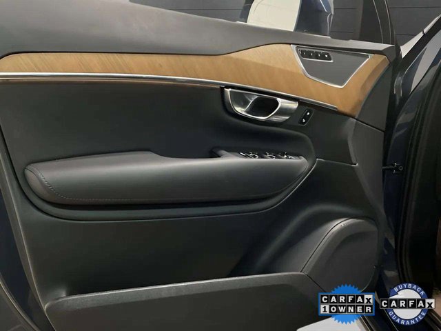 Used 2025 Volvo XC90 B6 Plus image 15