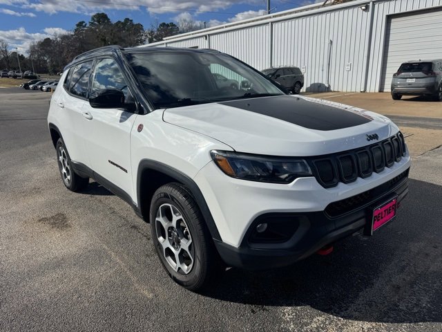 Used 2022 Jeep Compass Trailhawk image 1