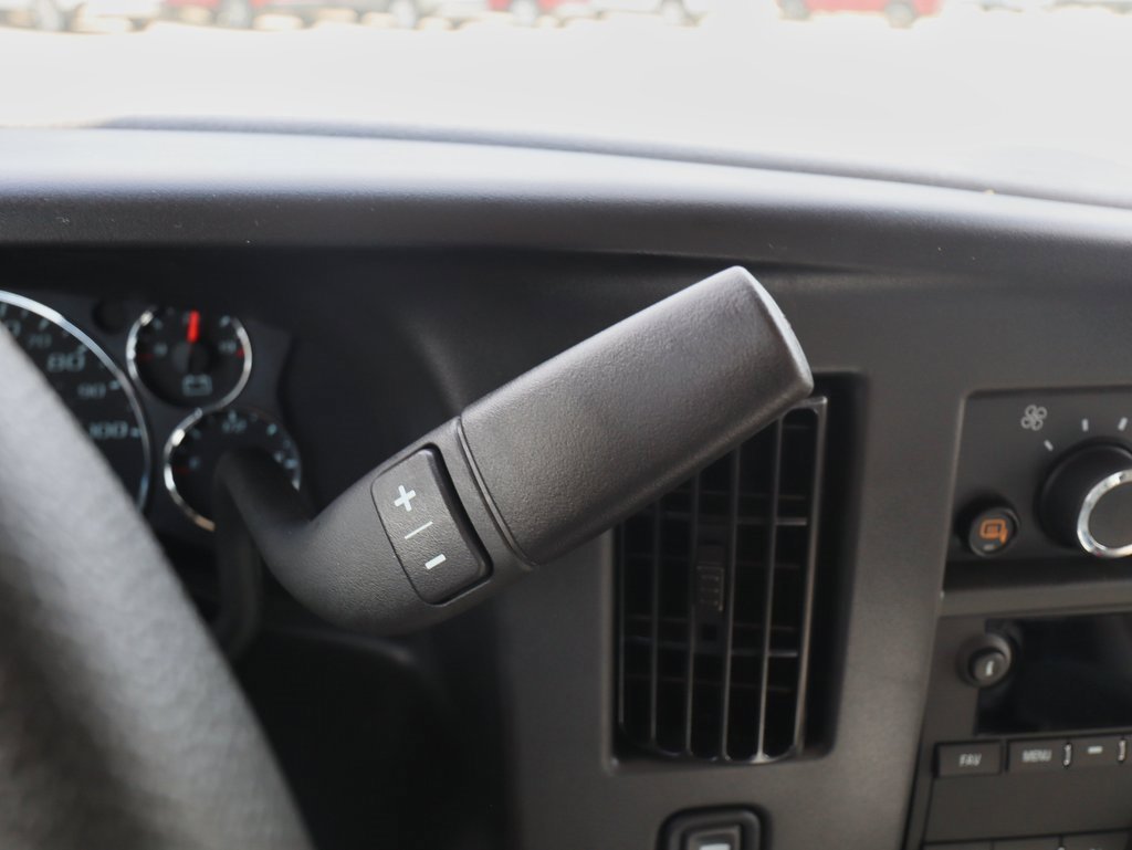 New 2025 GMC Savana 2500 Extended w/ Driver Convenience Package image 21