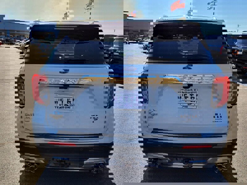 Used 2024 Ford Explorer King Ranch w/ Technology Package image 9