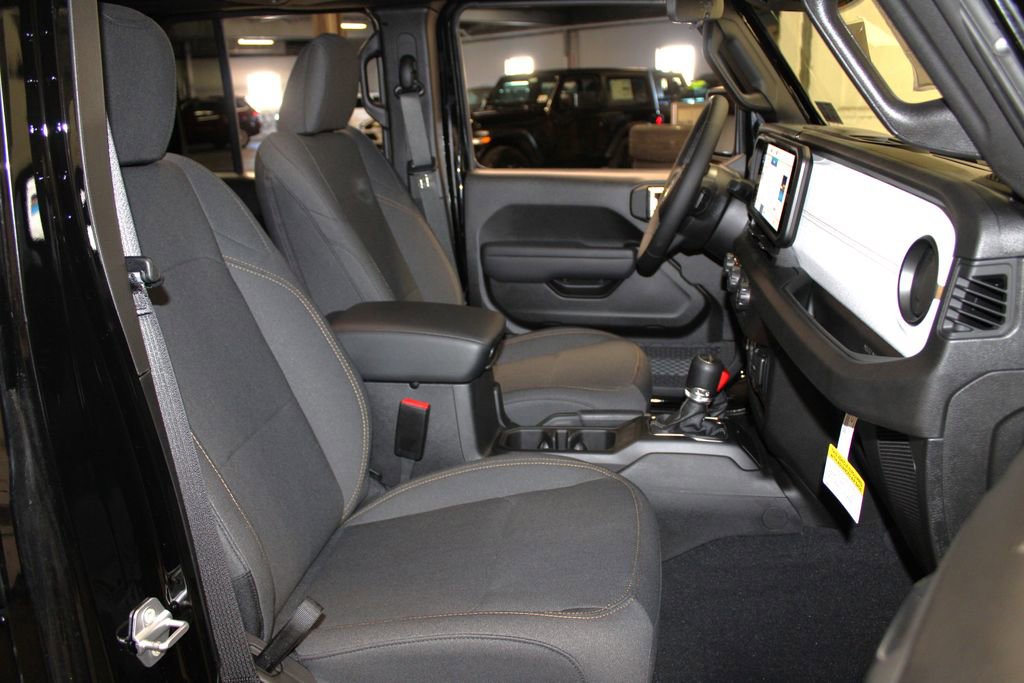 New 2026 Jeep Gladiator Sport image 25