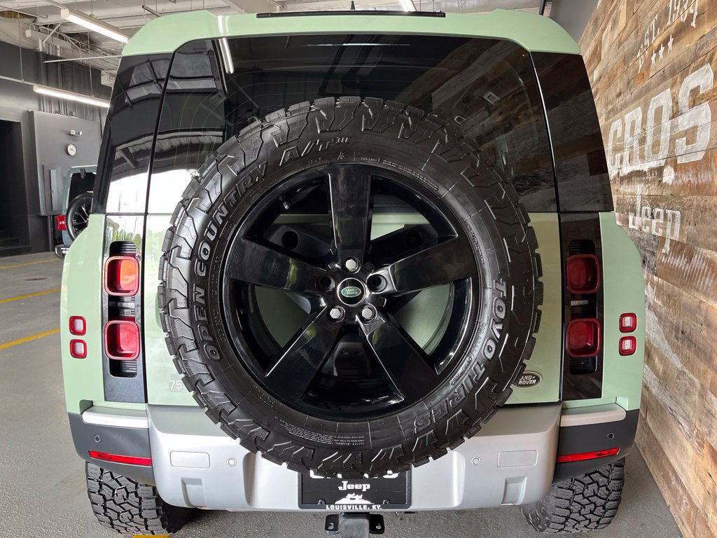 Used 2023 Land Rover Defender 110 75th Limited Edition AWD/4WD image 40