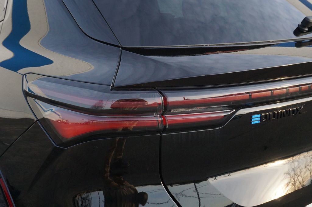 New 2026 Chevrolet Equinox EV RS FWD image 28